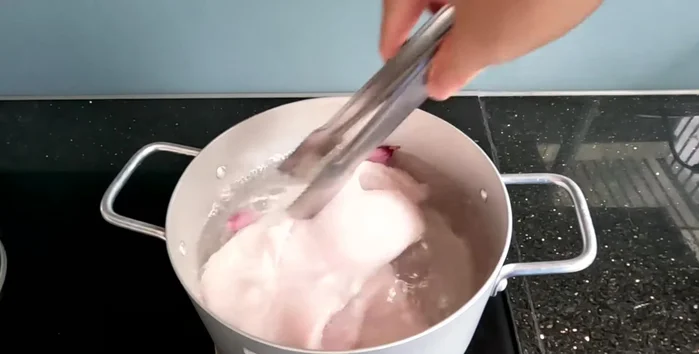 Boil the shallots for 3-5 minutes until the fat firms up.