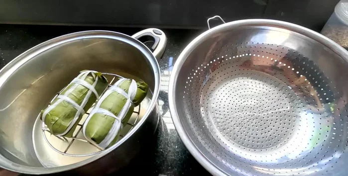 Let the cooked sausages cool completely. This will make them firmer and chewier.