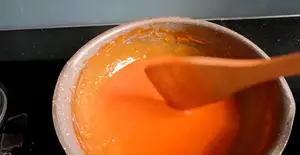 Homemade Chili Sauce Recipe: Delicious & Easy