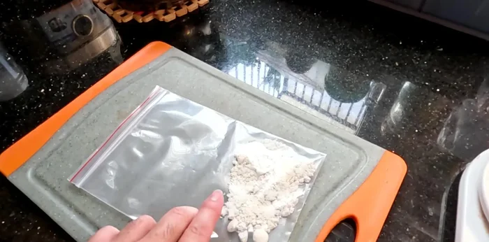 Grind the yeast until smooth to ensure it dissolves properly and prevent bitterness. (363.68)