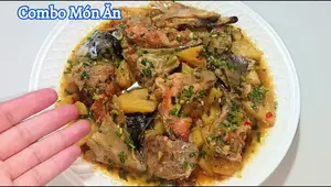 Braised Salmon Head with Pineapple: A Non-Fishy Delight!