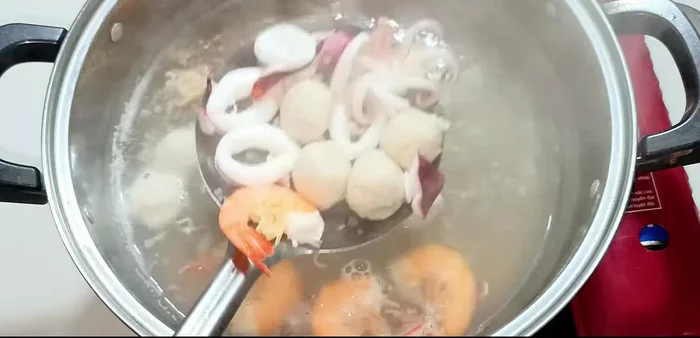 Boil seafood for 2 minutes, then soak in ice water to maintain crispness.