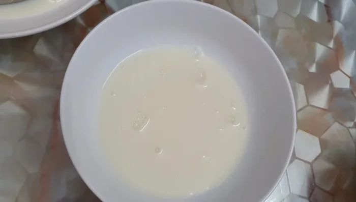Let the pudding cool. (Timing not explicitly stated)