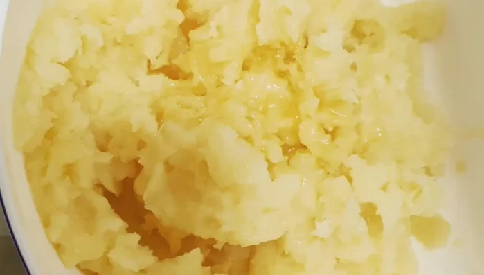 Mix in Western coffee until evenly absorbed.