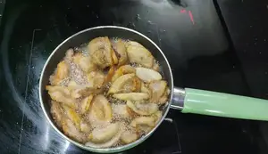 Crispy Pork Lard with Pickled Cucumbers: A Delicious Vietnamese Recipe
