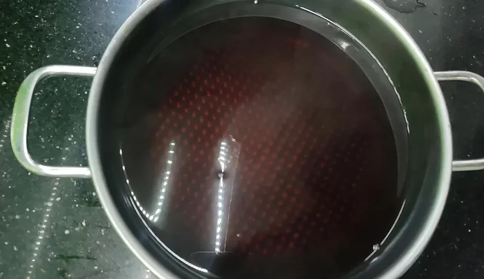Boil tapioca pearls: Add tapioca pearls to 2 cups of boiling water. Boil for 20 minutes, stirring every 3 minutes.