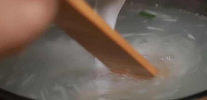 Add the tapioca starch mixture to the water chestnut mixture, then add the cooked beans.