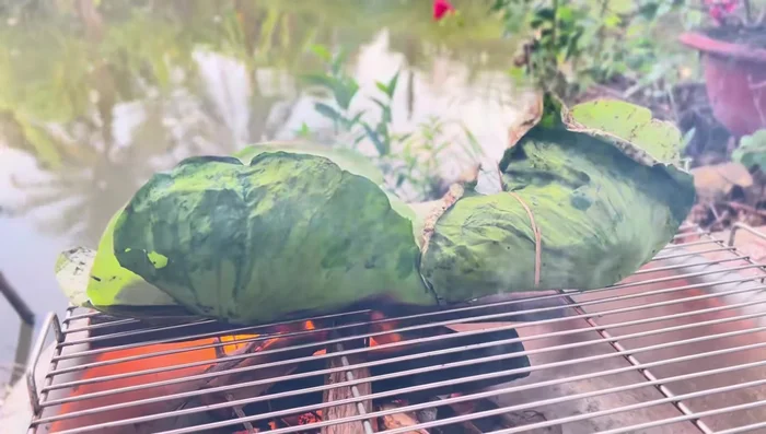 Grill the fish over medium heat for about an hour, until the spices have penetrated and the fish is cooked evenly. (193.48, 196.72, 199.56, 201.48, 204.48)