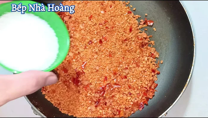 Once cooled, add cornstarch and mix well to prevent clumping.