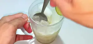 Refreshing Homemade Iced Lemon Milk: Simple & Quick Recipe