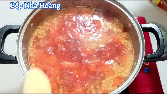 Season and finish: Season with sugar, MSG, seasoning powder, salt, fish sauce, and ground pepper. Taste and adjust seasonings as needed (346.919). Add green onions and cilantro. Turn off the heat (387).