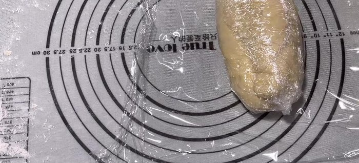 Let the dough rest at room temperature for at least 4-5 hours (or overnight in the refrigerator).