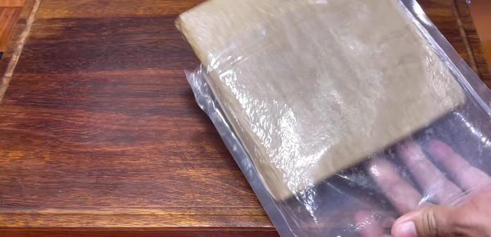 Prepare the spring roll wrappers. Use rice paper wrappers for crispy spring rolls.
