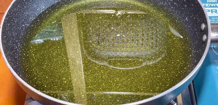 Deep fry the spring rolls. Heat oil to medium heat. Reduce to medium-low and fry slowly until golden brown and crispy. Fry twice for extra crispiness.
