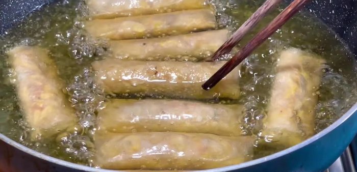 First frying: Fry until lightly golden, then remove from oil and let cool for 15-30 minutes.