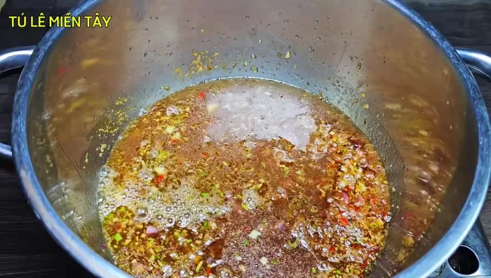 Add 250ml of water and bring to a boil.
