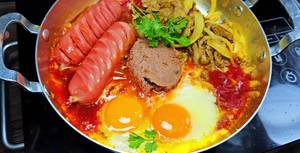 Delicious Pan-Fried Bread with Beef: Easy Home Recipe