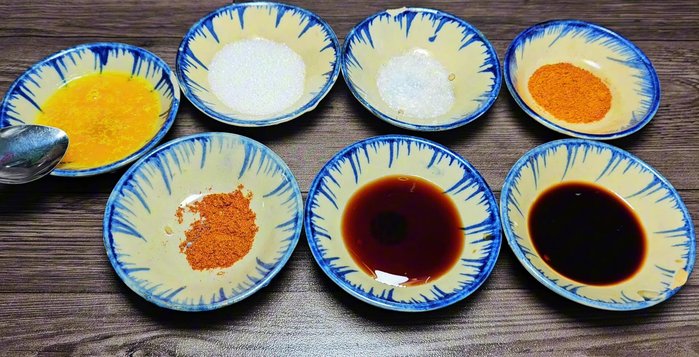 Marinate the beef: In a bowl, combine beef, white onion, butter, sugar, powdered sugar, oyster sauce, soy sauce, curry powder, MSG, minced garlic, and minced shallots. Mix well and let it marinate (refrigerate for better results).