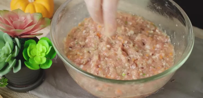 Mix all egg roll ingredients.