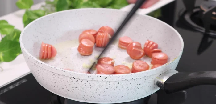 Add garlic to the pan.