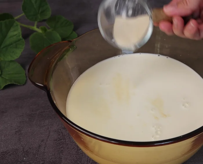 Add 50 grams of sugar and 6 grams of agar powder. Let it bloom for about 15 minutes.