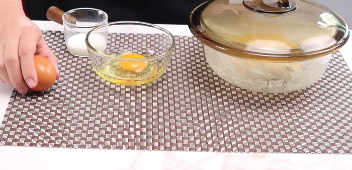 Beat the eggs with sweetened fresh milk.