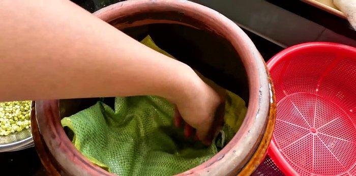 Cover the green beans with another rice bag layer(s). Do not overfill.