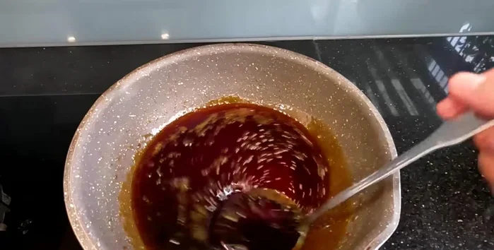 Remove from heat and let the caramel cool completely. Once cooled, transfer to a clean, dry bottle (glass bottles should be sterilized).