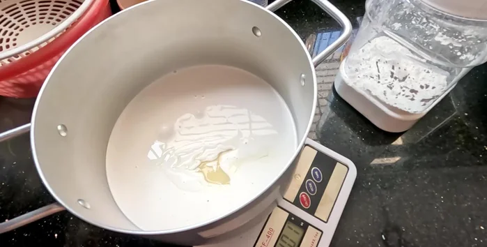 Make the cream sauce: In a saucepan, combine coconut milk, condensed milk, fresh milk, and cornstarch. Cook over medium heat, stirring constantly, until the mixture thickens (about 10-15 minutes).