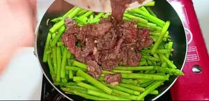 Crispy Asparagus & Tender Beef Stir-fry Recipe
