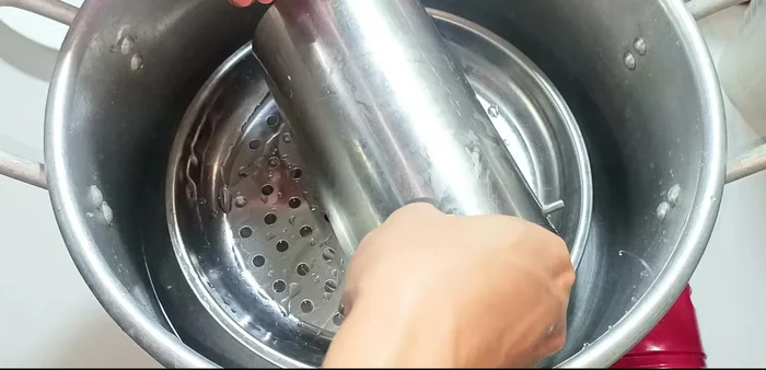 Steam for 30 minutes over medium heat, turning halfway through for even cooking.