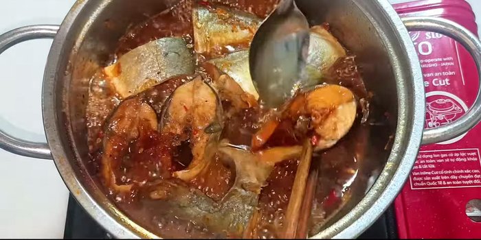 Reduce heat to medium and continue to simmer until the sauce has thickened.