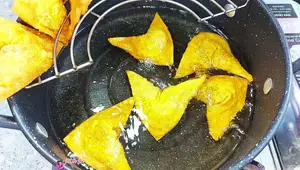 Crispy Fried Vegetarian Wontons: Easy Recipe for Home or Business
