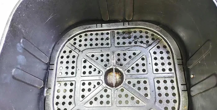 Air fry the rolled mushrooms at 180 degrees for 6 minutes. (78.32)