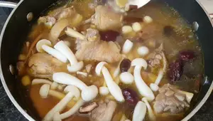 Nourishing Chicken Stew with Ginseng & Red Apple Recipe