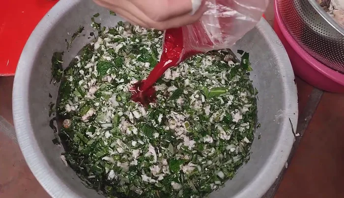 Beat the blood mixture until thickened. (46.52)
