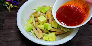 Thai Sauce with Chicken Feet: A Delicious & Easy Recipe