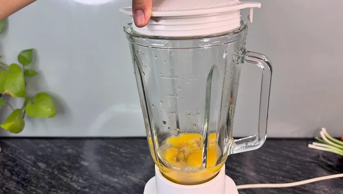 Blend duck eggs until smooth.