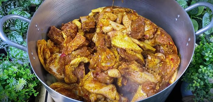 Add marinated duck and stir-fry until firm and spices are absorbed.