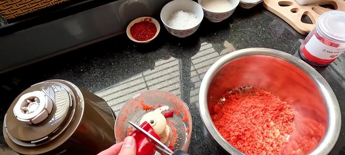 Blend the chili peppers until smooth.