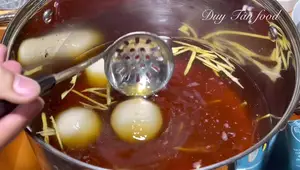 Soft & Chewy Sweet Rice Balls (Chè Trôi Nước) Recipe
