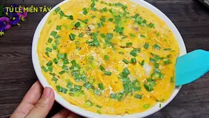 Vietnamese Fried Eggs with Green Onions (15,000 VND Budget)