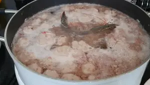 Shrimp and Squash Hot Pot: A Delicious and Unique Recipe