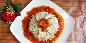 Vegetarian Mixed Noodles with Tomato Sauce - Easy & Delicious Recipe