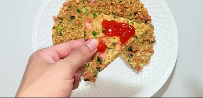 Serve with ketchup and chili sauce. [351]