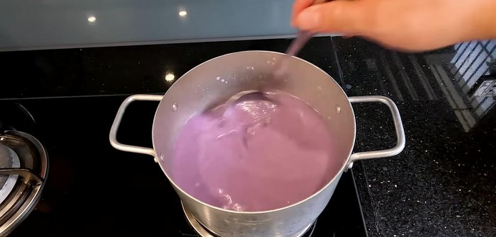 Cook the taro jelly: Cook the taro mixture over medium heat, stirring occasionally. Once boiling, reduce heat to low and simmer for 15 minutes. Add condensed milk and cook for another 5-7 minutes.