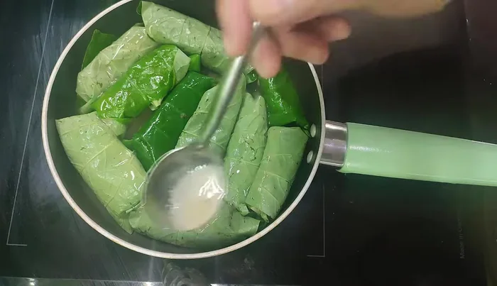Turn on the stove and add cooking oil. Fry the rolls until cooked through, flipping occasionally.