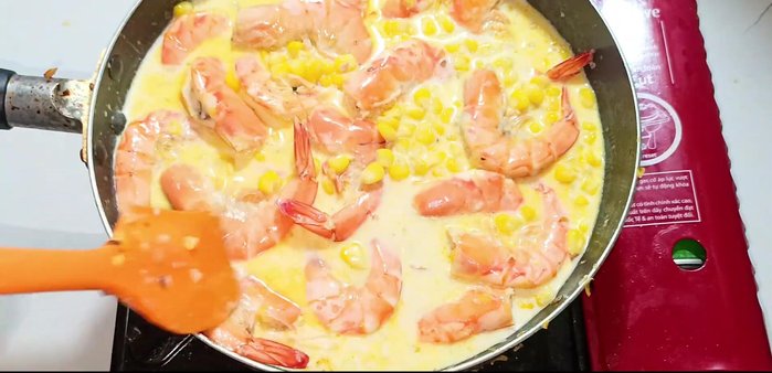 Mix well, and simmer until sauce thickens. Stir occasionally. (349.88)