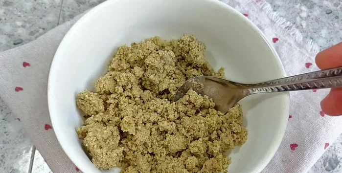 Add the fried flour (or wheat or rice flour).