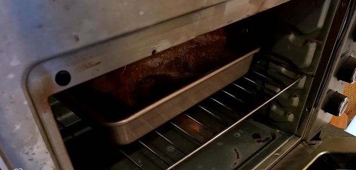 Increase oven temperature to 220°C and roast for another 10-15 minutes until the skin is completely crispy.